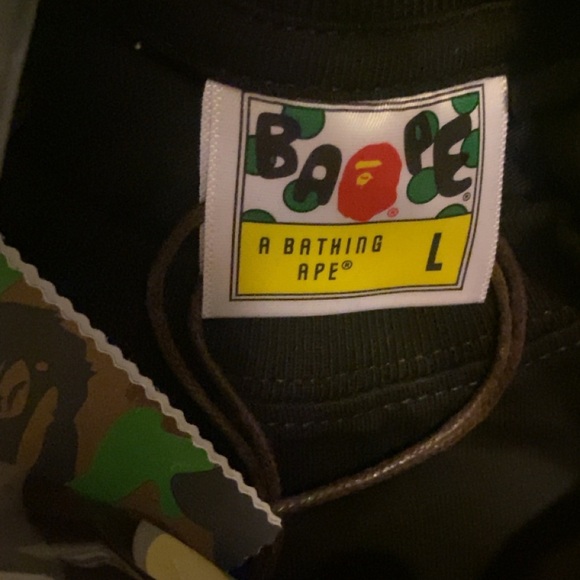 A Bathing Ape x Burberry T-Shirt (Brand New) - Picture 4 of 4